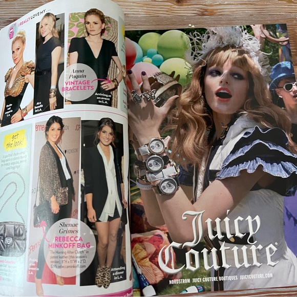 People Style Watch Magazine - Zoe Saldana Cover, December 2010 Issue - Picture 10 of 16